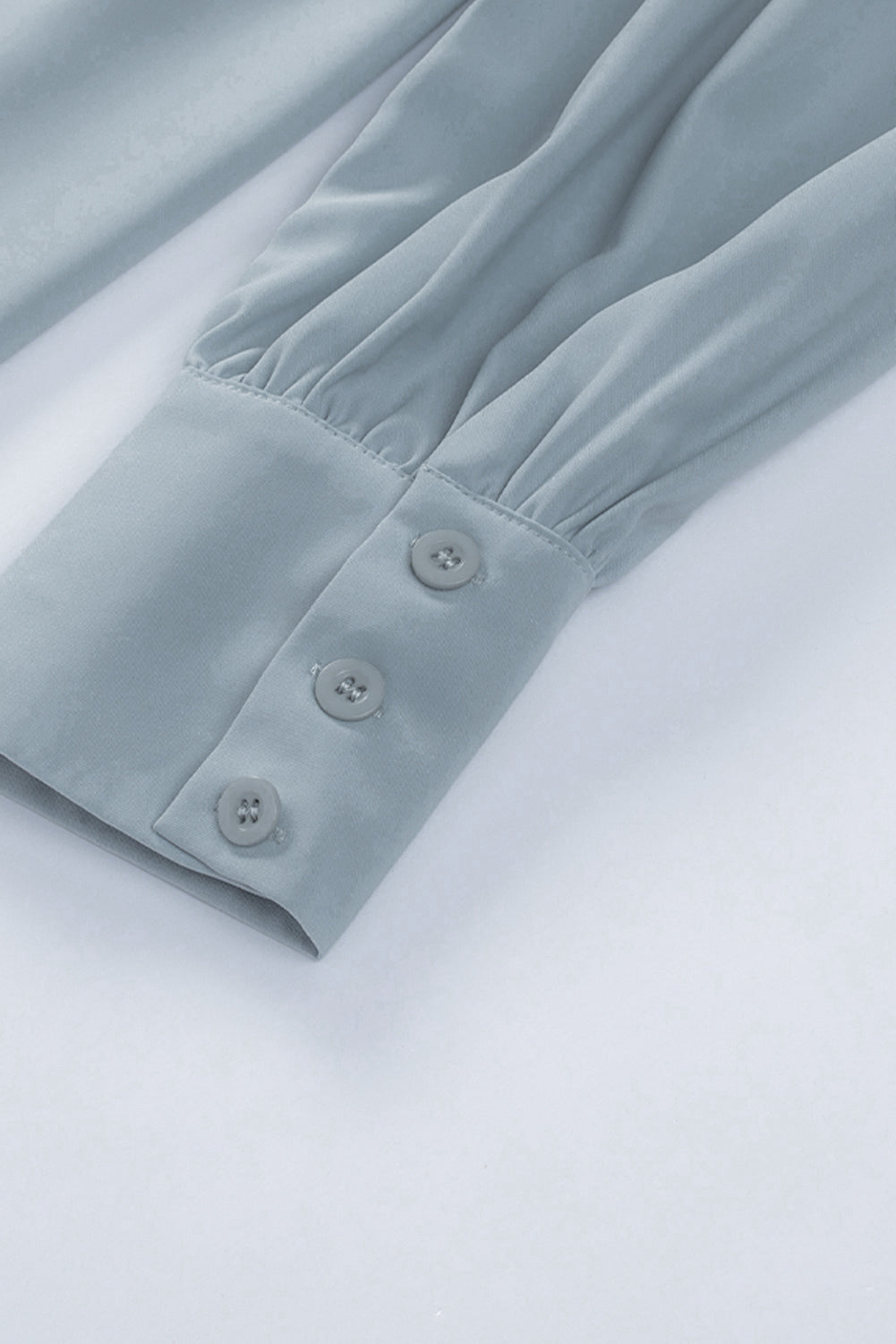Kaki enobarvna ohlapna srajca z dolgimi rokavi na gumbe