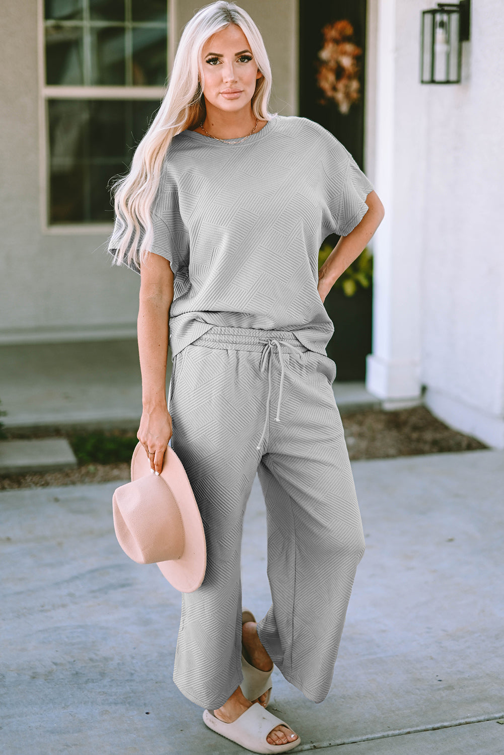 Ensemble t-shirt ample texturé rose fraise et pantalon à cordon de serrage