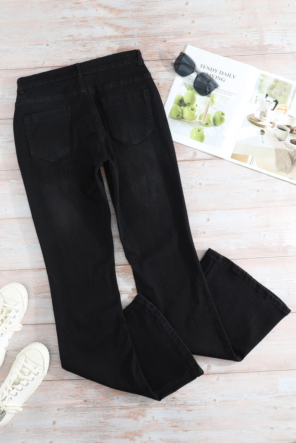 Vintage-Jeans mit weitem Bein in schwarzer Waschung