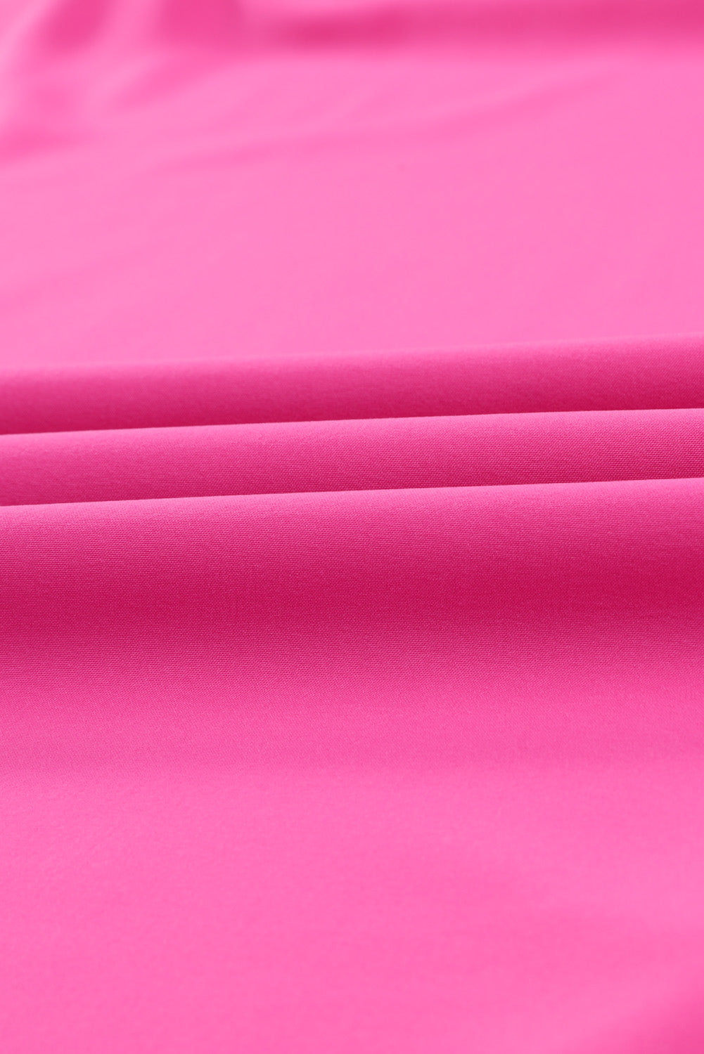 Mini abito rosa con maniche volant taglie forti