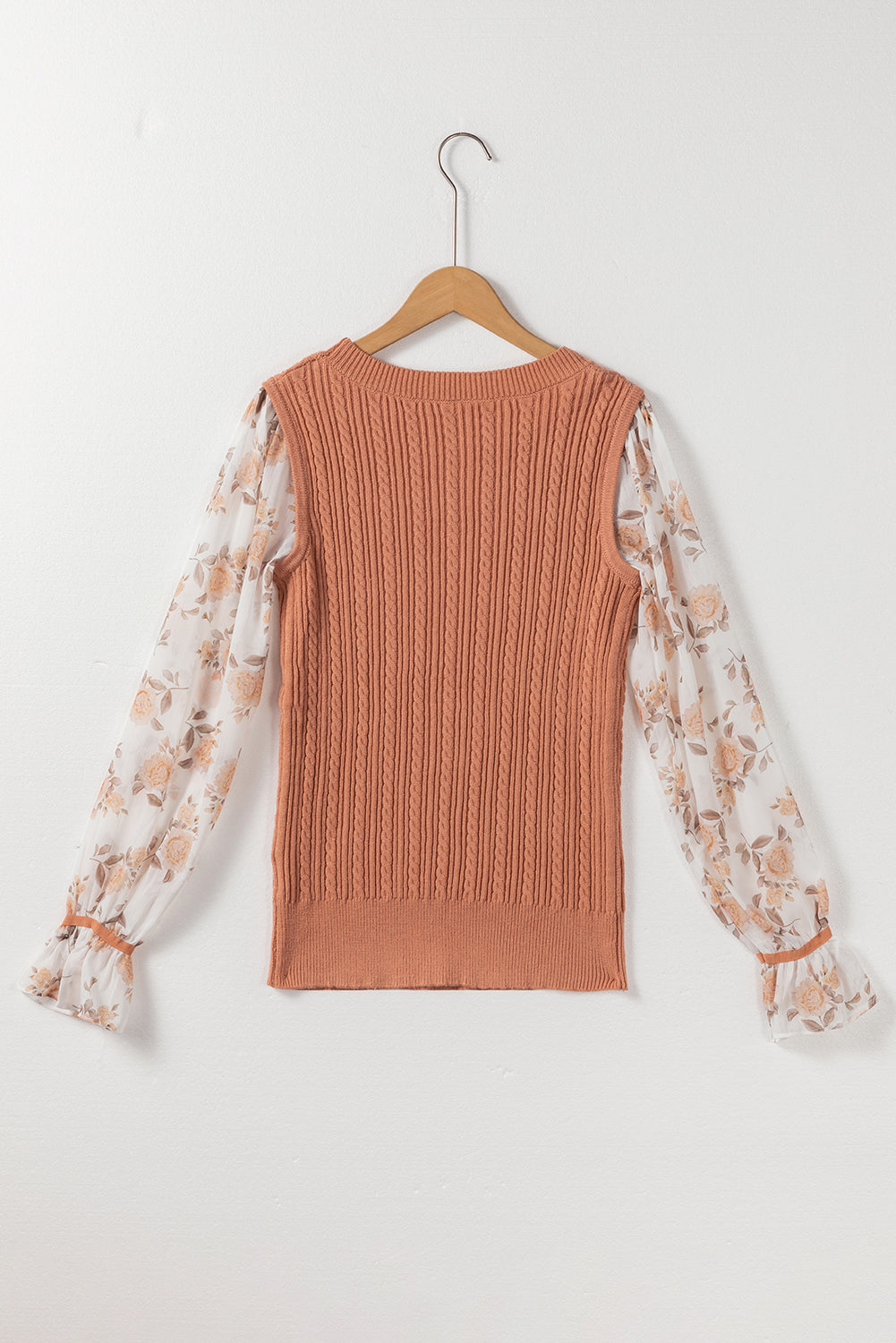 Goldener, floraler Patchwork-Pullover mit gerüschten Bündchen und Zopfmuster