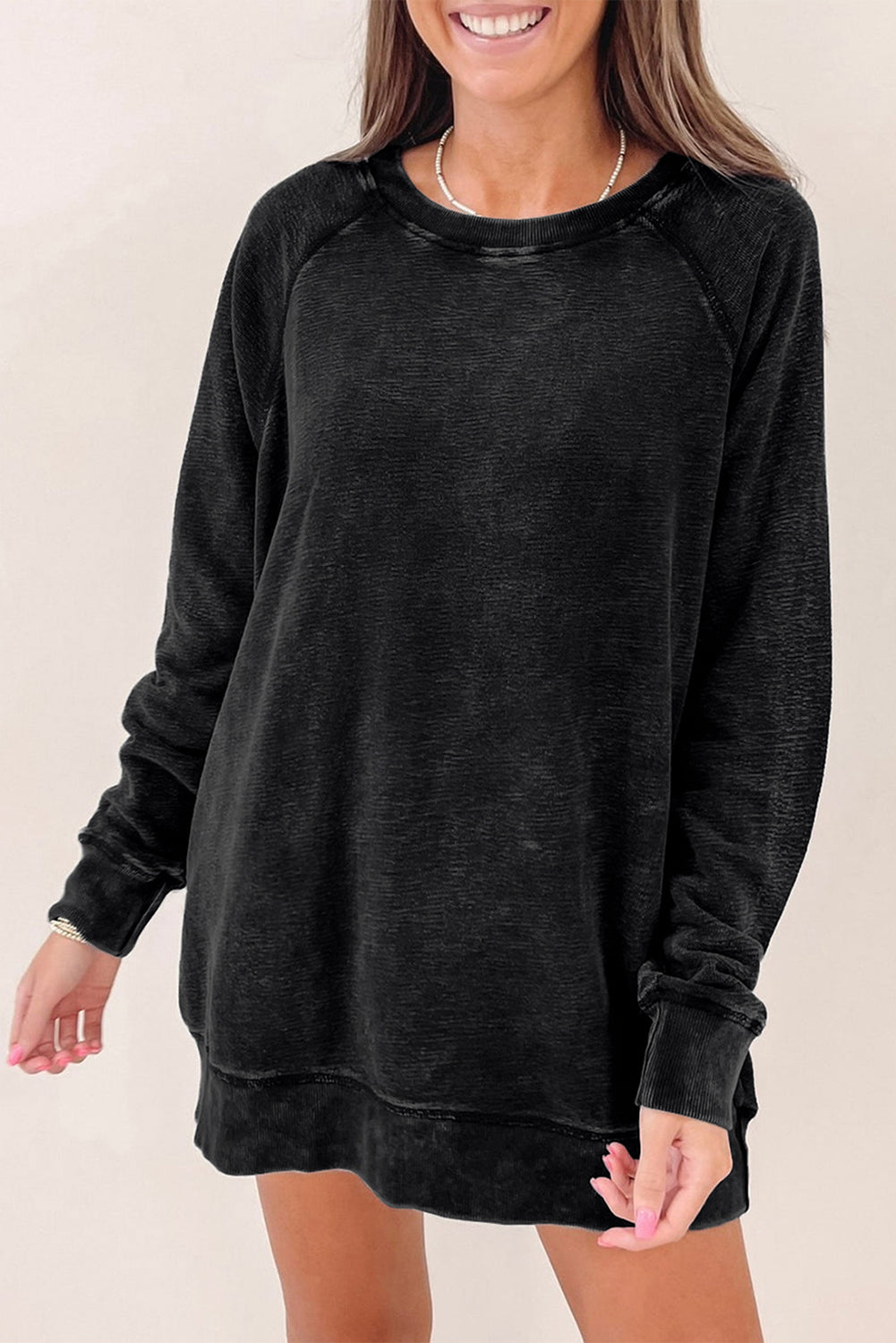 Prevelik pulover v črni barvi Mineral Wash