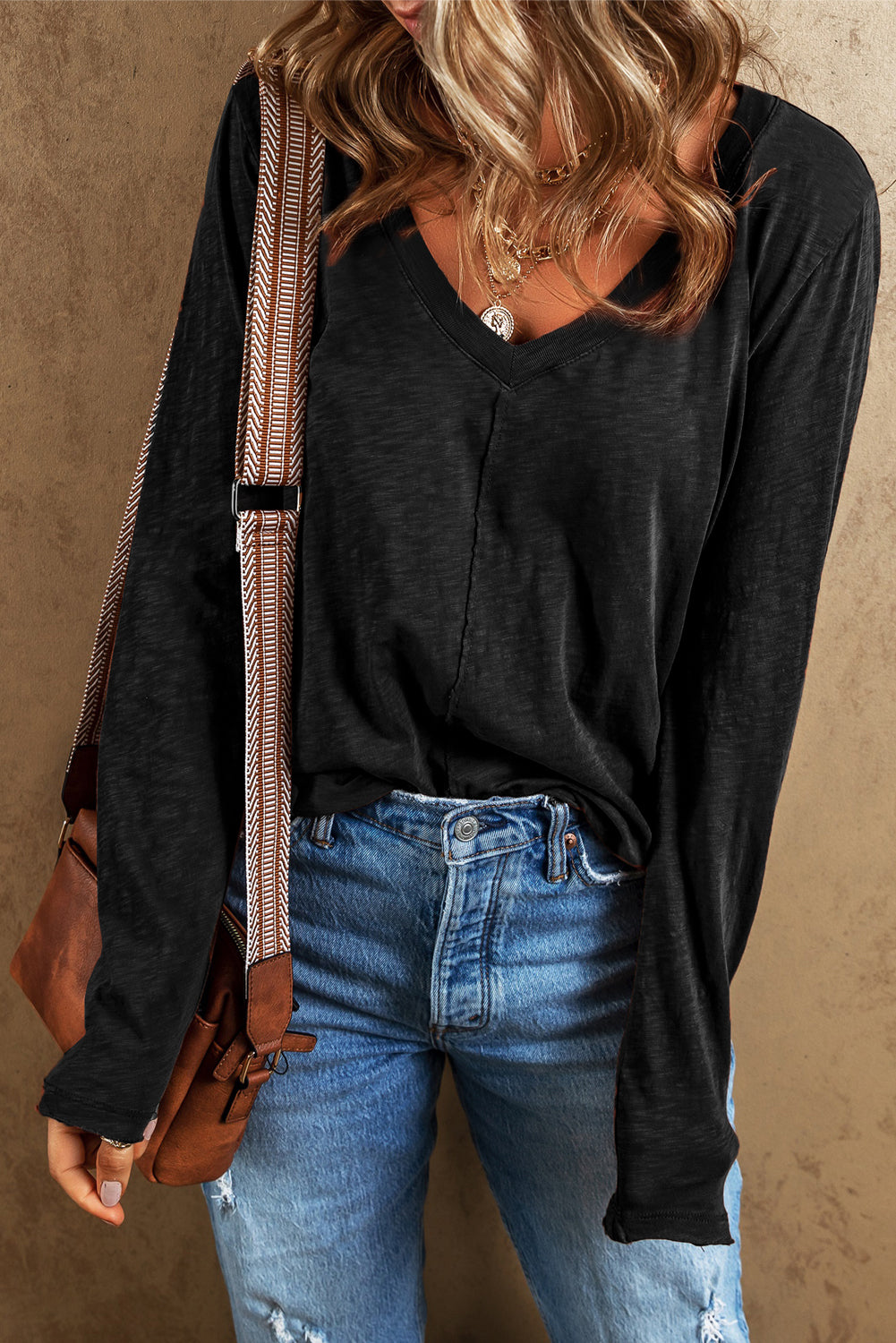 Red Sandalwood V Neck Center Seam Long Sleeve Tee