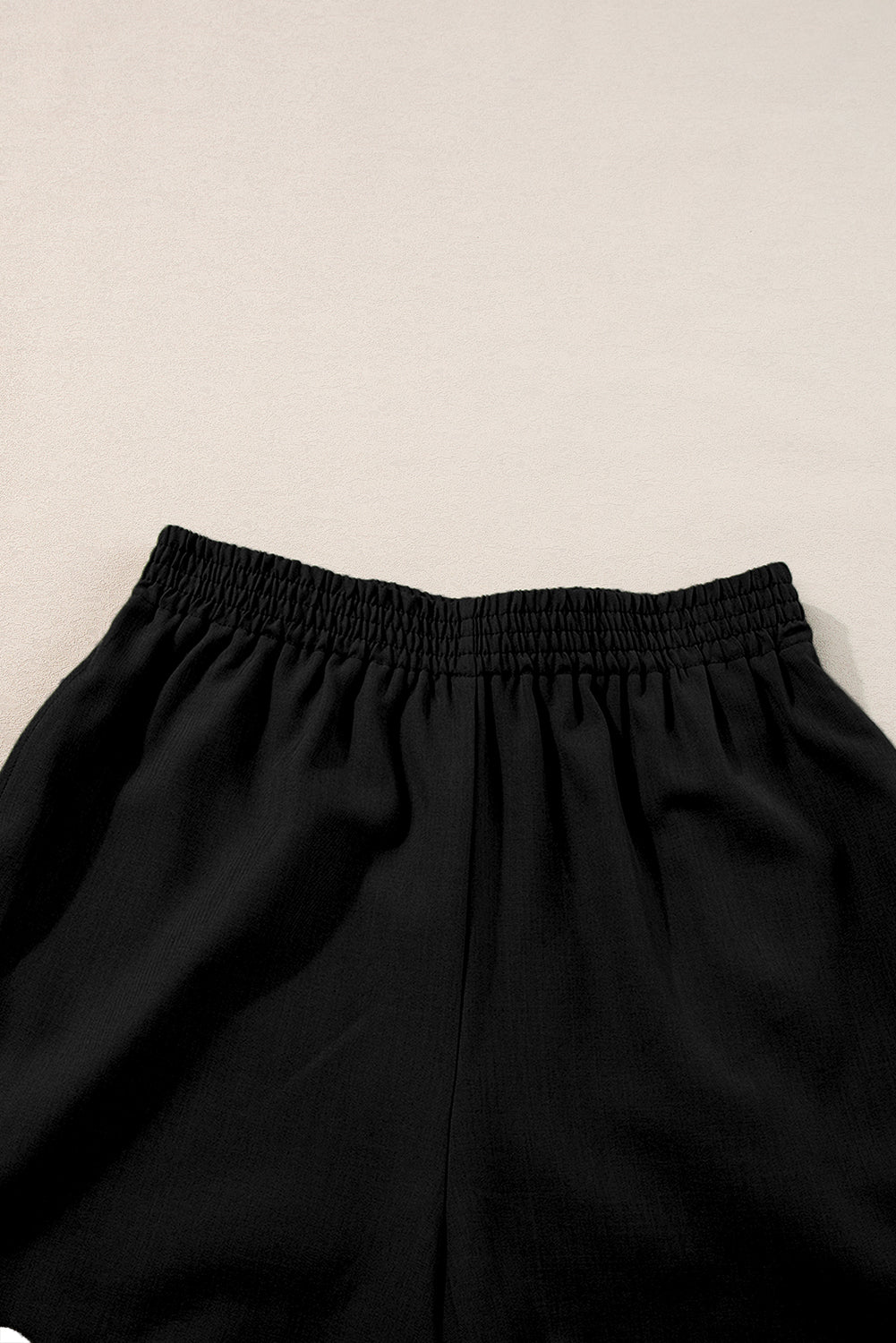 Črn komplet kratkih hlač z elastiko v pasu Ricrac