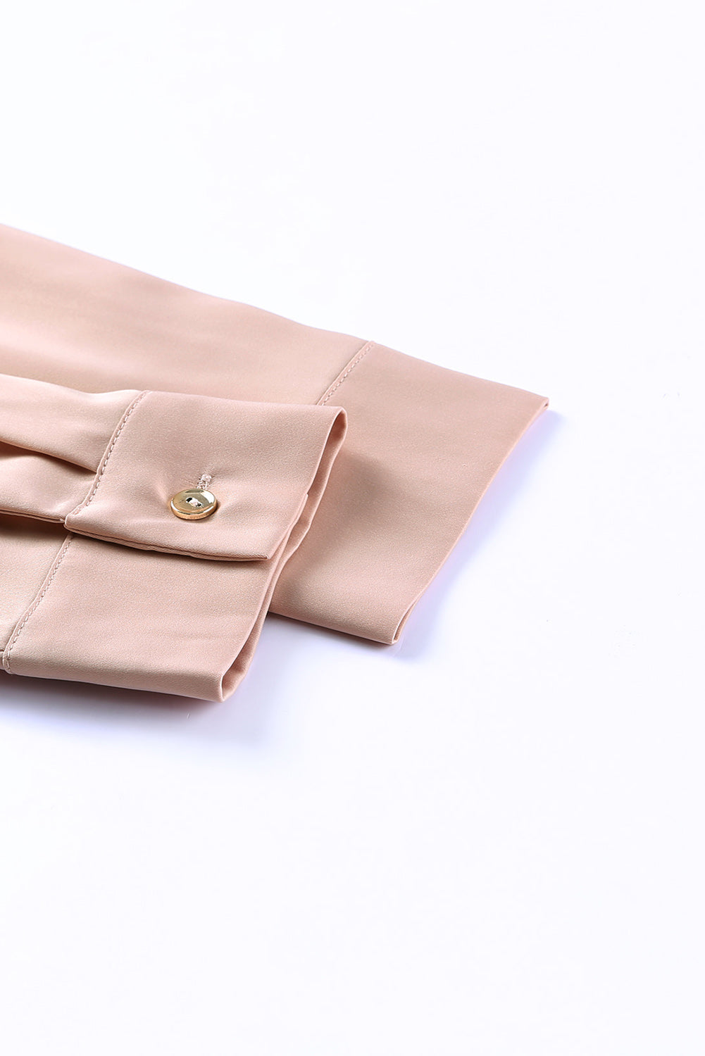 Khakifarbenes, mit Pailletten besetztes, geknöpftes Hemdkleid mit Tasche