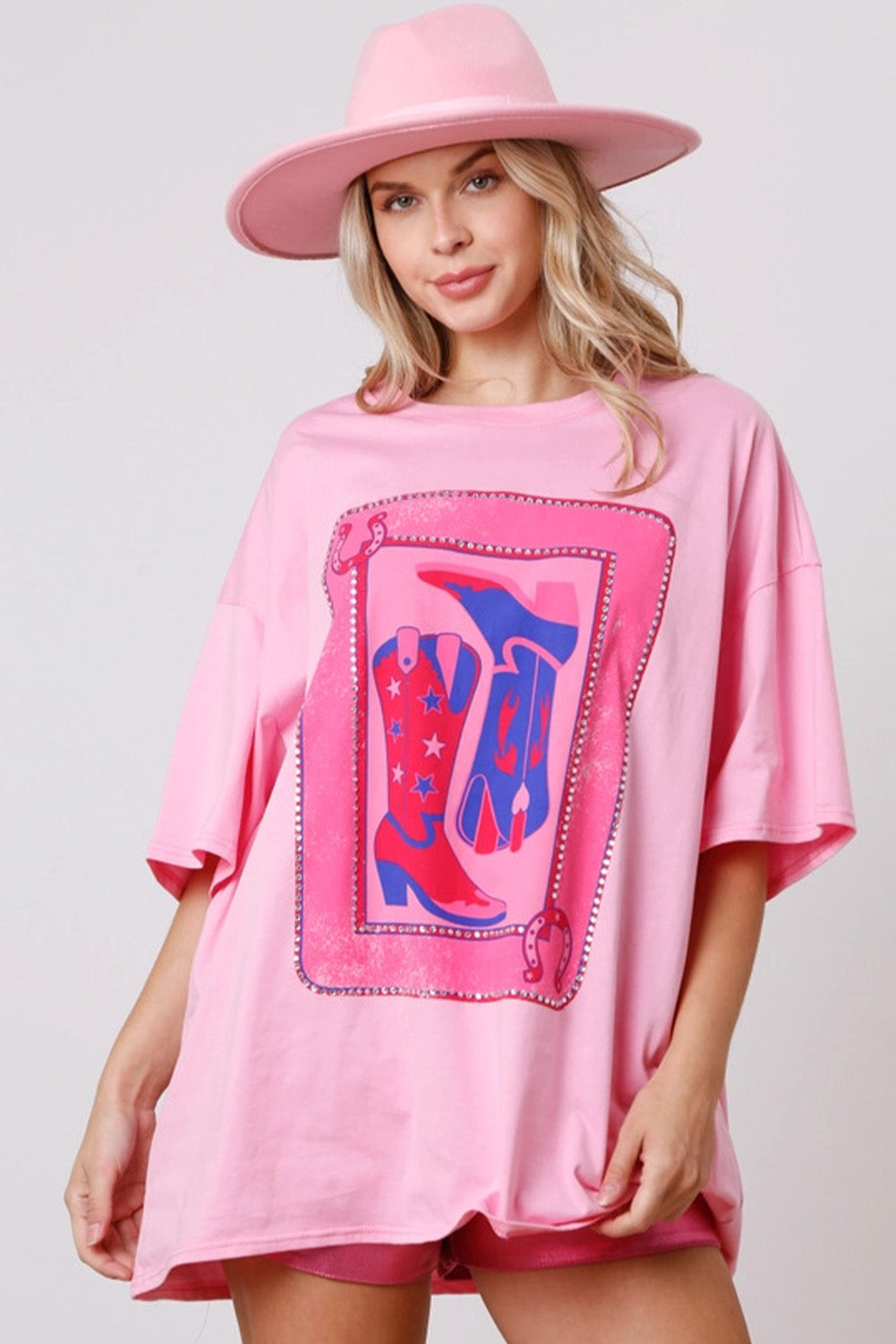Maglietta con grafica western con stivali da cowgirl rosa