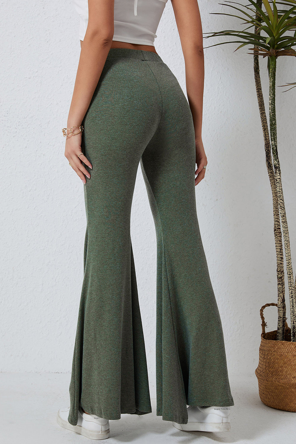 Grüne Fit-and-Flare-Hose mit hoher Taille