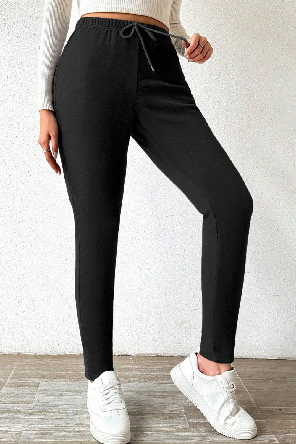 Schwarze Thermo-Leggings mit Kordelzug und hohem Bund