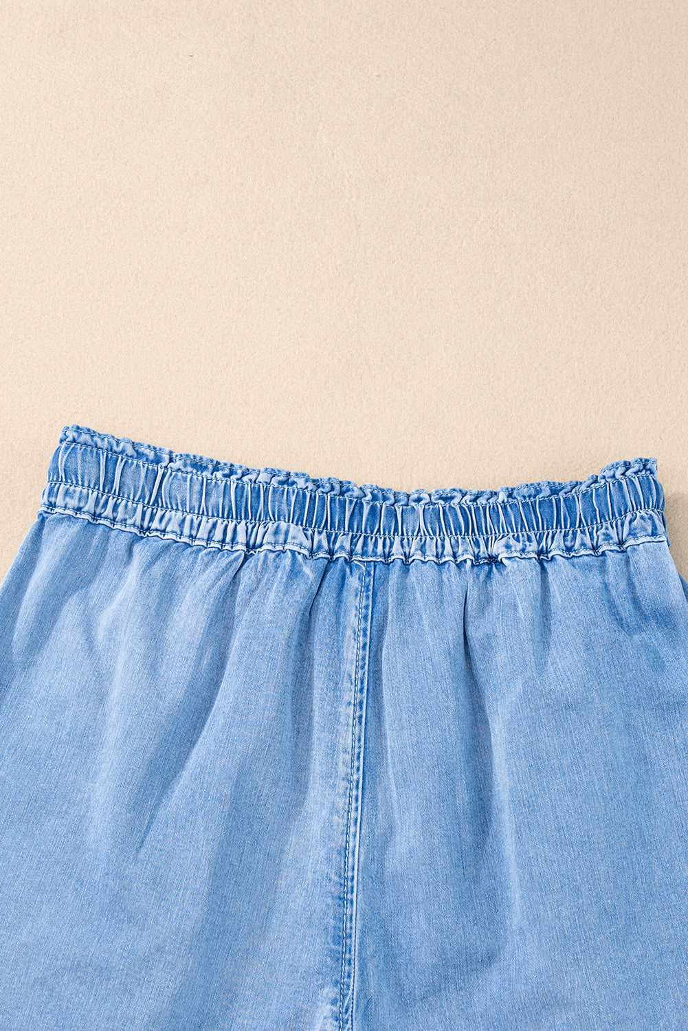 Beau modre kratke hlače z vrvico za prosti čas iz chambrayja