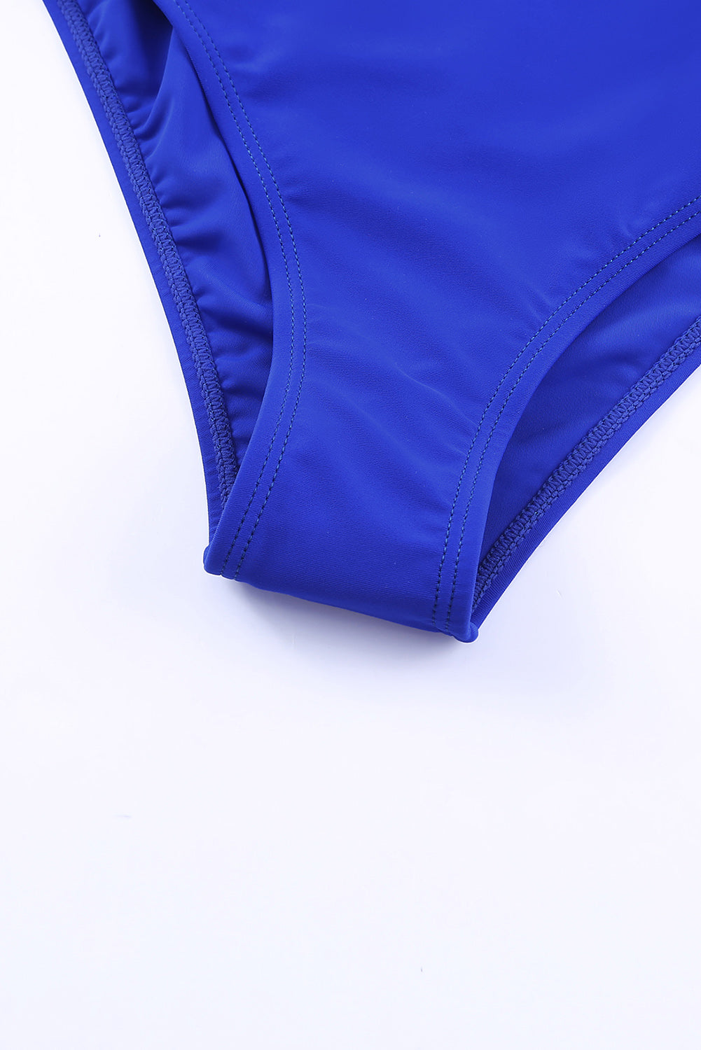 Blauer, einteiliger Badeanzug im Neckholder-Rock-Stil mit Trägern