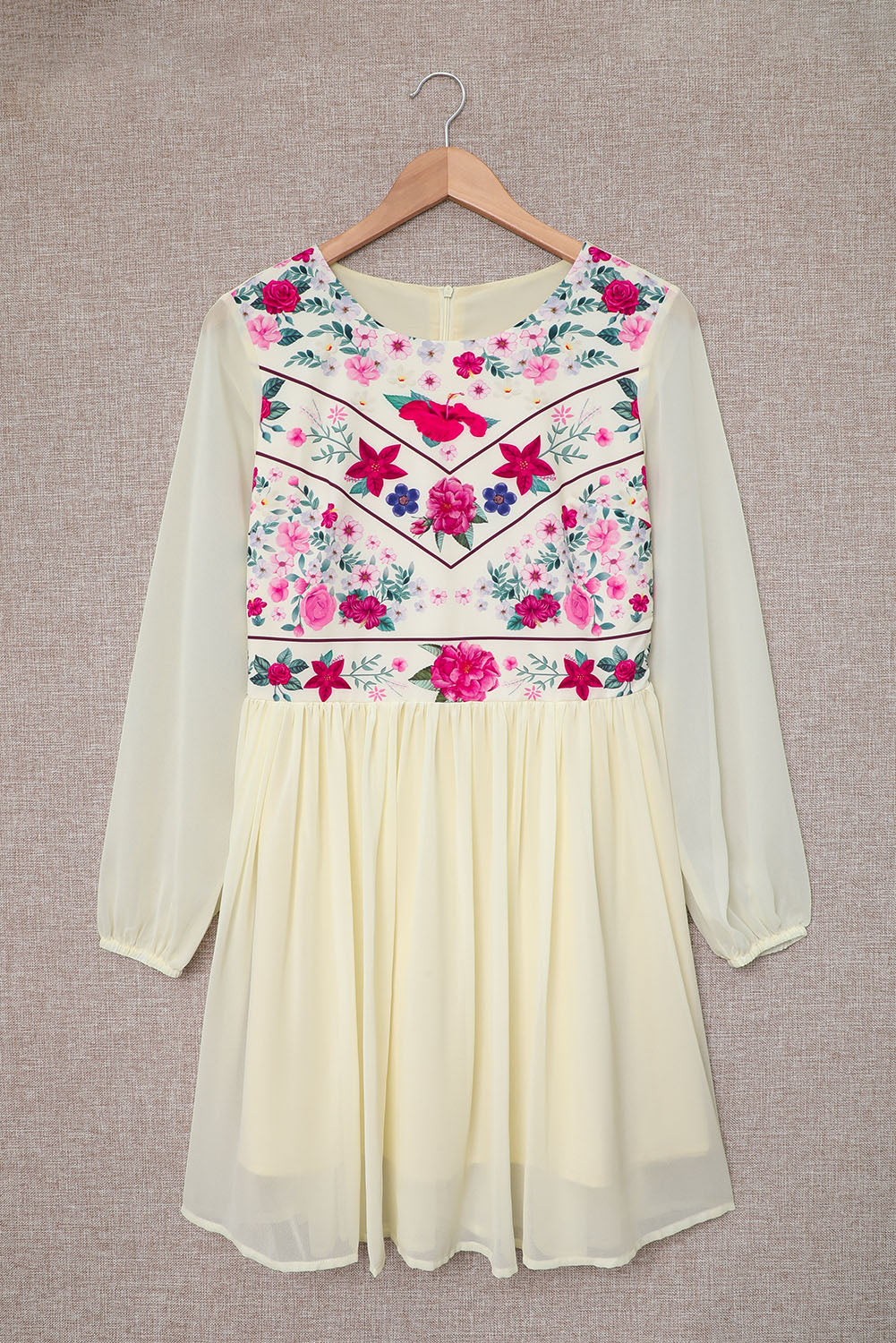 White Floral Mesh Splicing Lined Flowy Dress