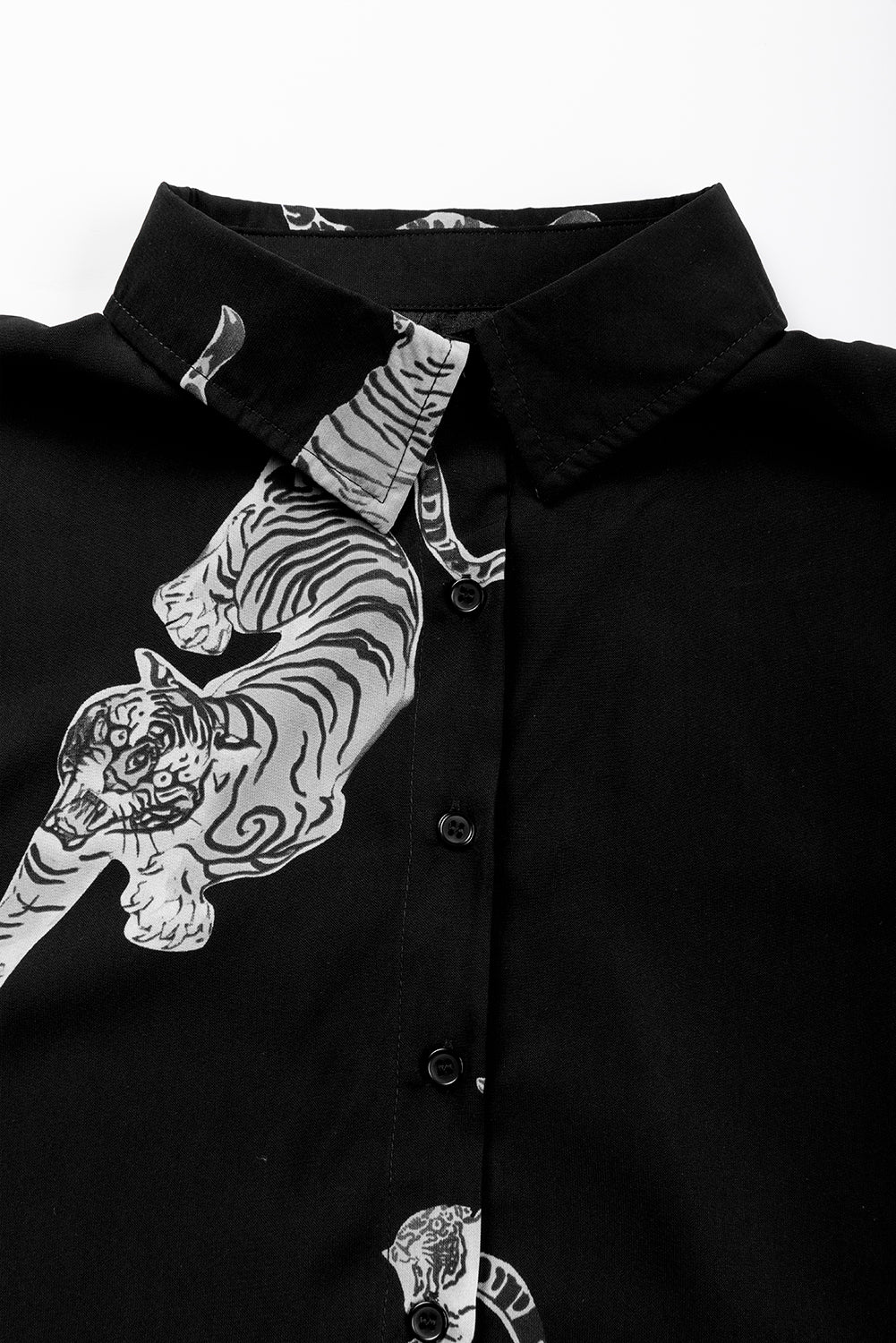 Chemise oversize noire à manches 3/4 et imprimé tigre
