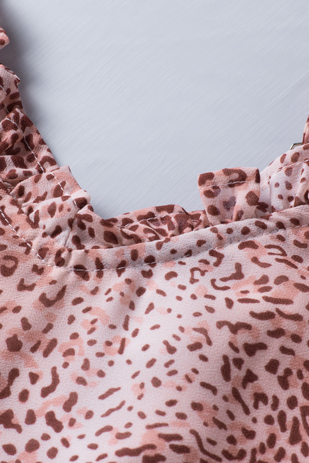 Ružičasta majica s printom geparda
