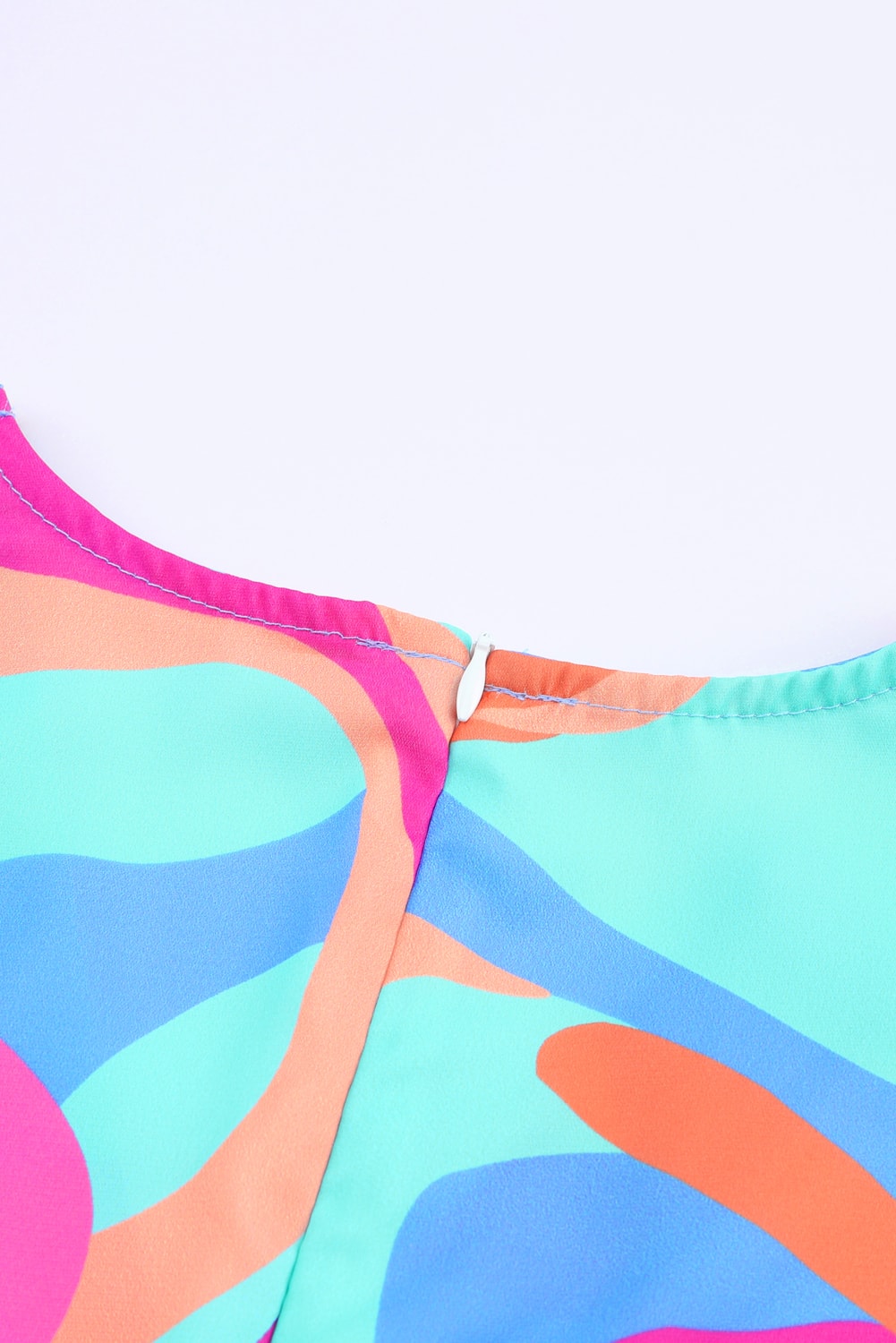 Robe portefeuille multicolore à imprimé abstrait, col en V, manches bouffantes