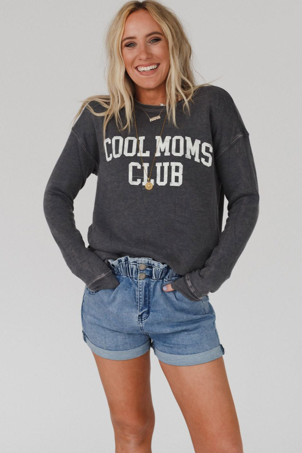 Graues COOL MOMS CLUB Sweatshirt mit tief angesetzter Schulterpartie