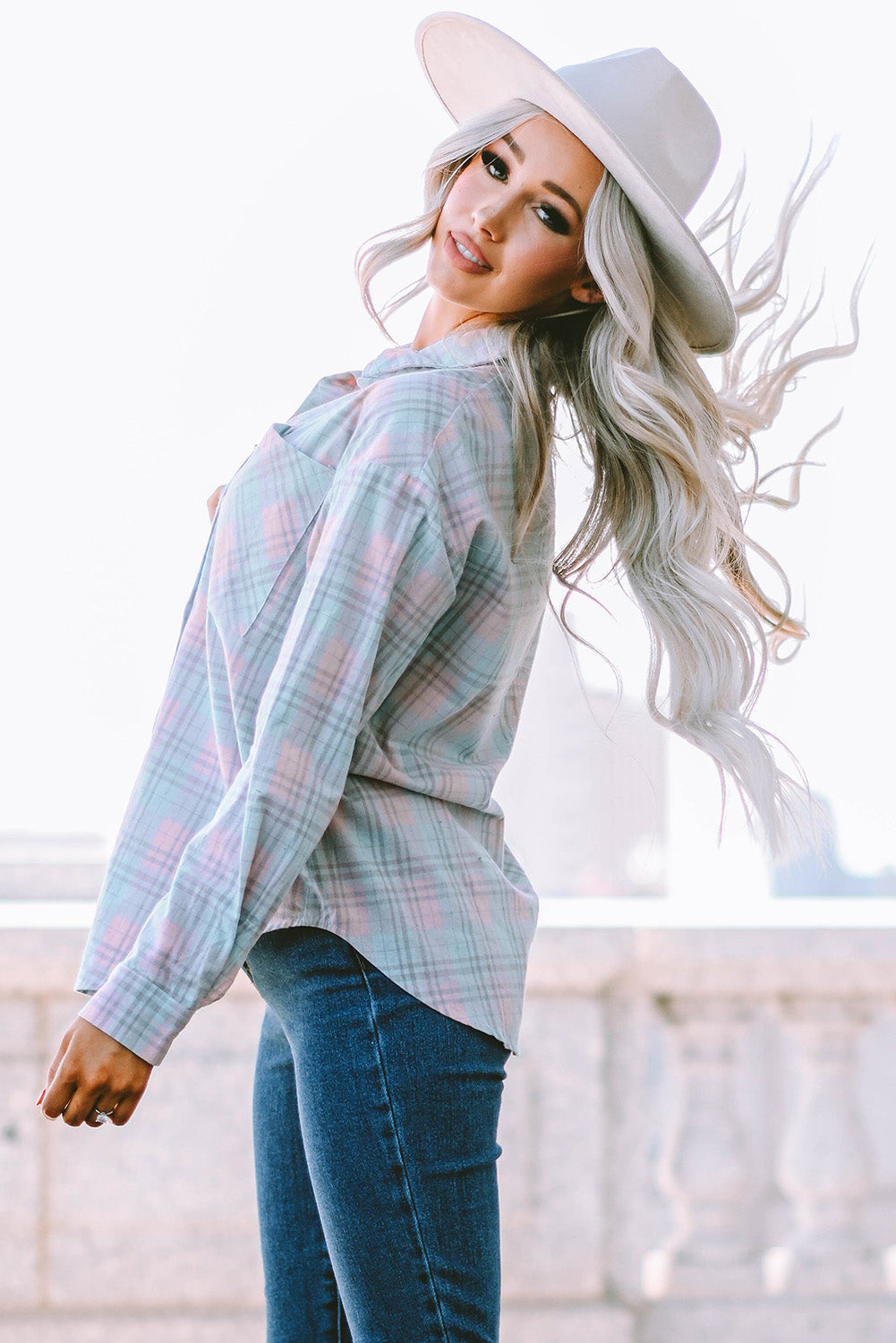 Camicia a maniche lunghe con motivo scozzese con scollo a colletto rosa