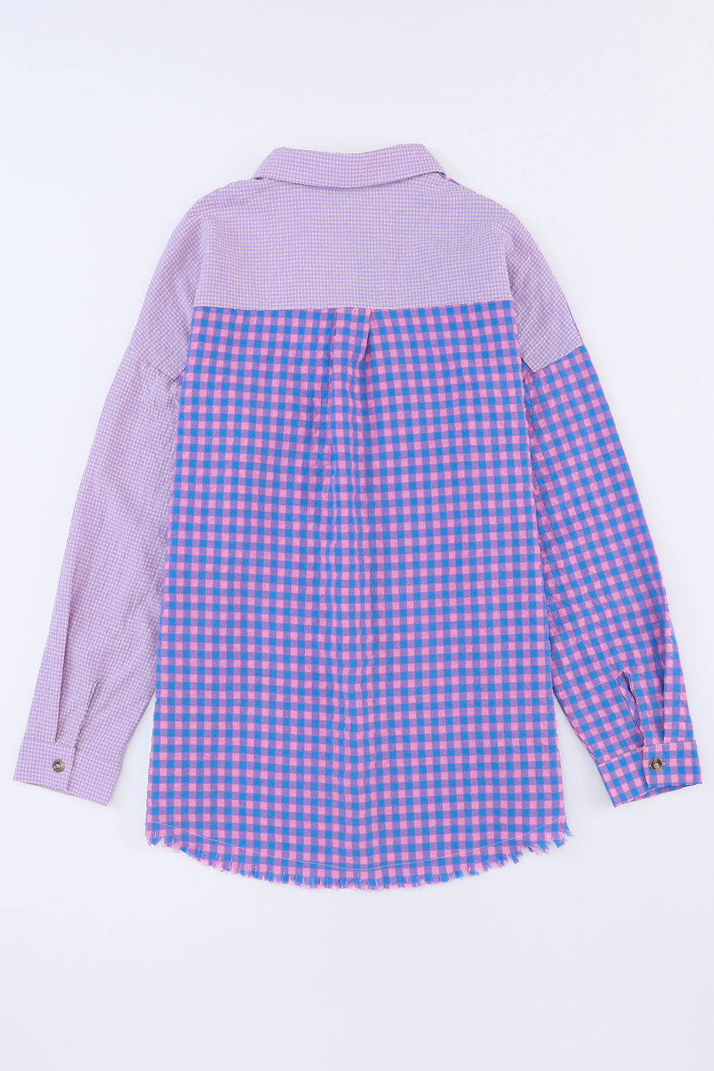 Chemise violette boutonnée à carreaux mélangés à manches longues et poche poitrine