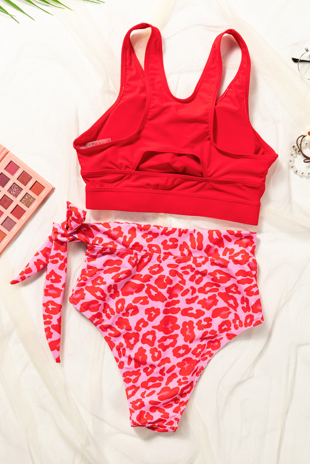 Feuriges rotes, himmelblaues, floral bedrucktes Bikini-Set mit hoher Taille und Schnürung