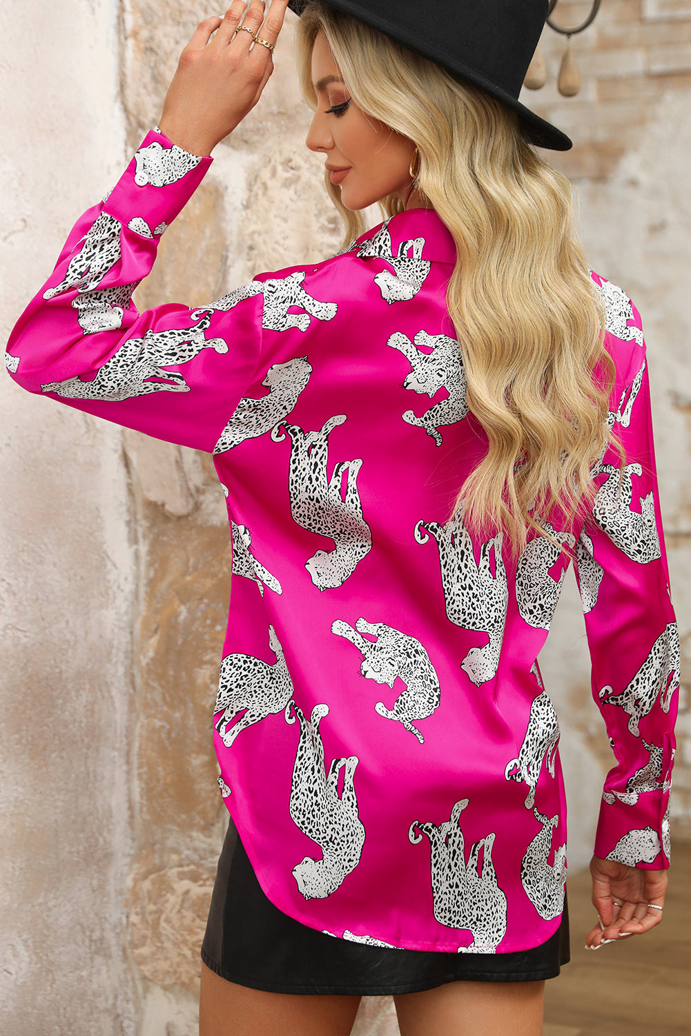 Prednja košulja s ružičastim leopard printom i gumbima